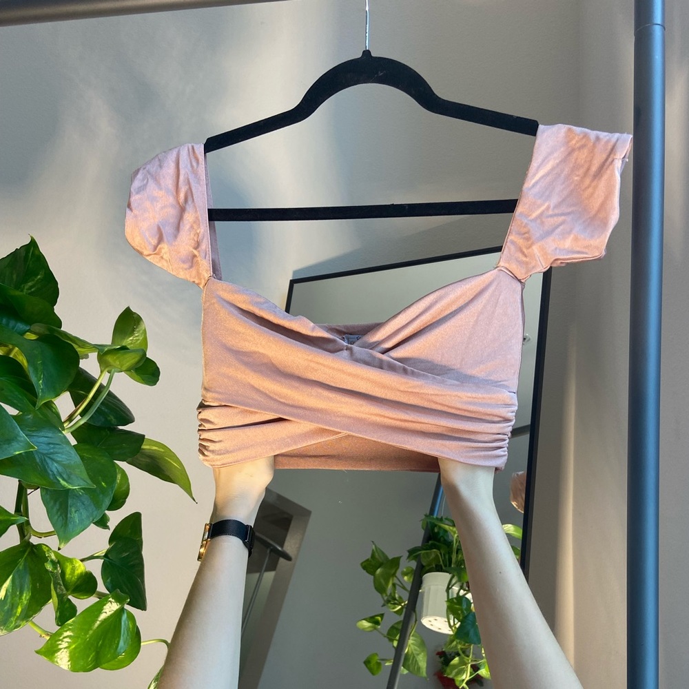 Oh Polly off the shoulder front cross crop top in light pink